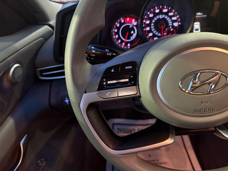 Hyundai Elantra SEL 2023