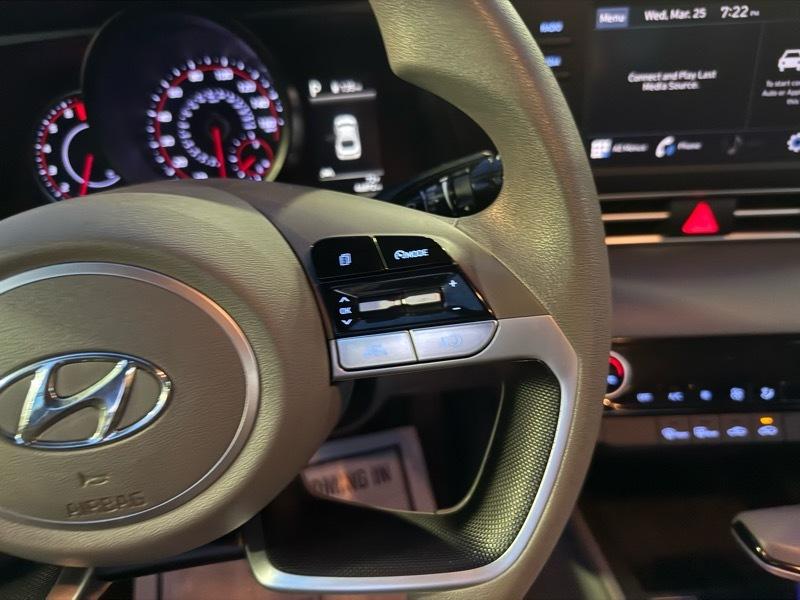 Hyundai Elantra SEL 2023