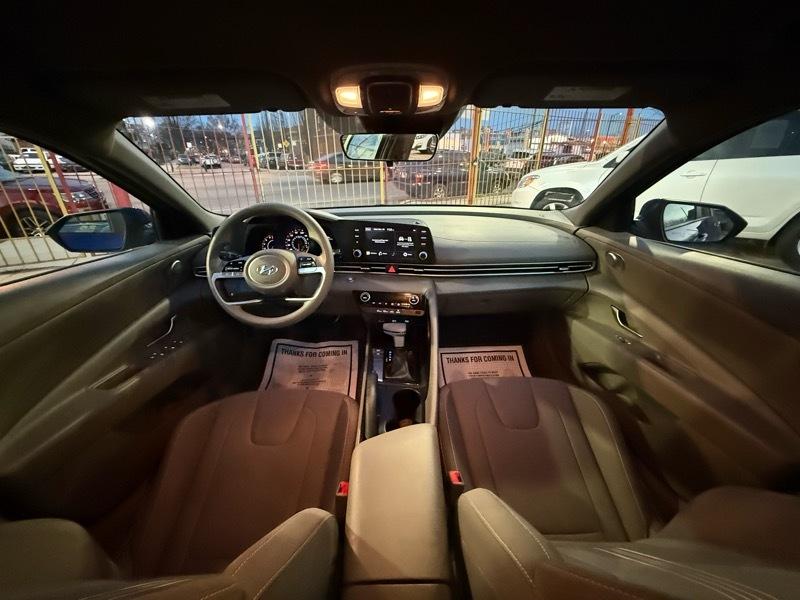 Hyundai Elantra SEL 2023