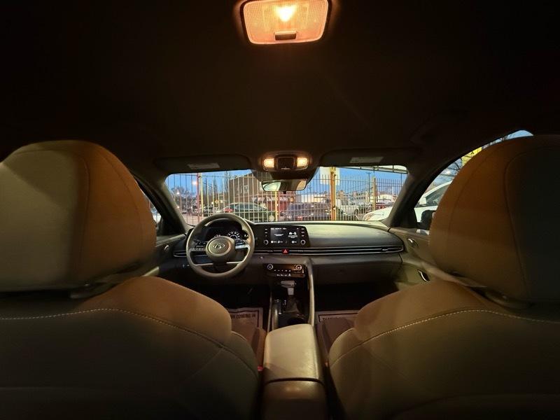 Hyundai Elantra SEL 2023