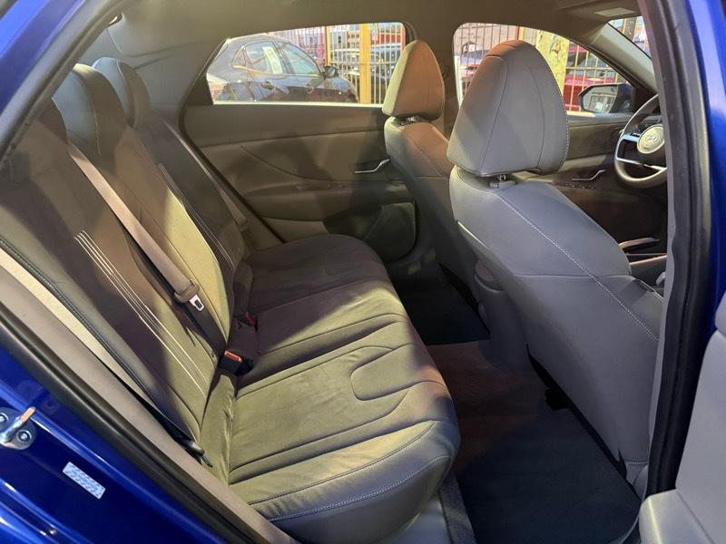 Hyundai Elantra SEL 2023