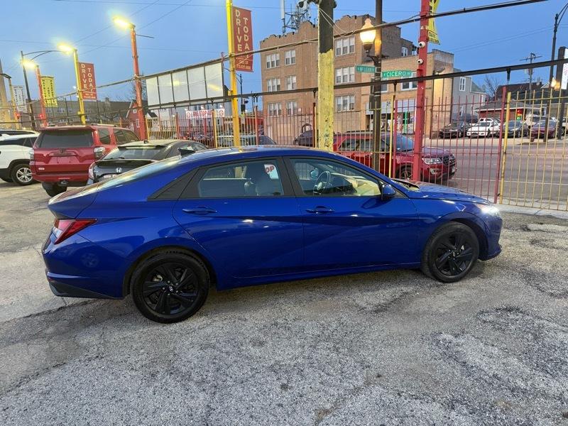 Hyundai Elantra SEL 2023