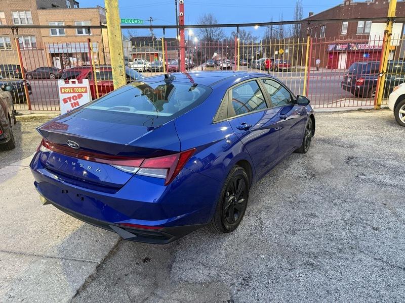 Hyundai Elantra SEL 2023