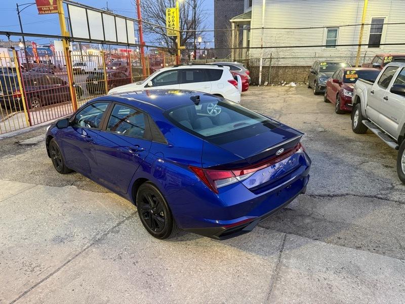 Hyundai Elantra SEL 2023