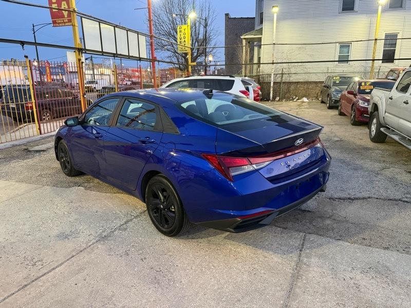 Hyundai Elantra SEL 2023