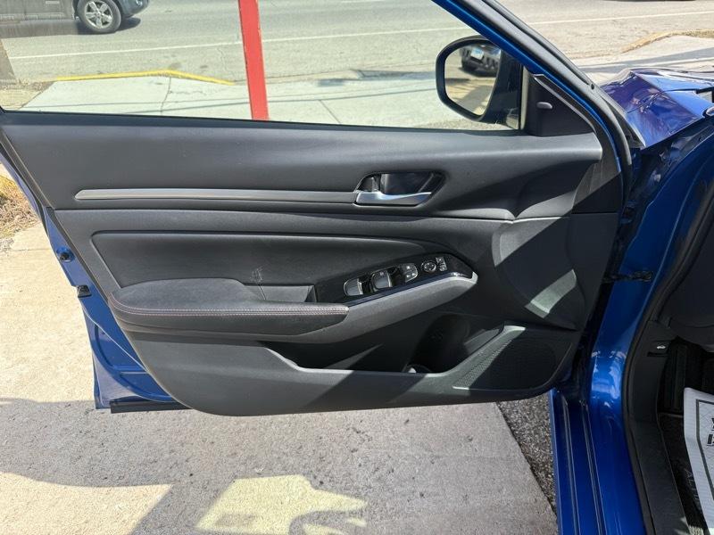 Nissan Altima 2.5 SR 2025