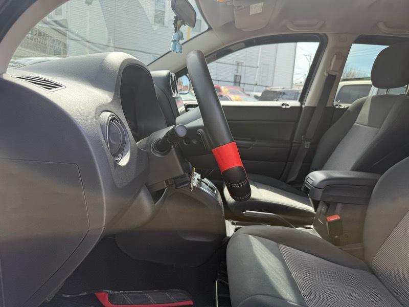 Jeep Compass Latitude FWD 2012