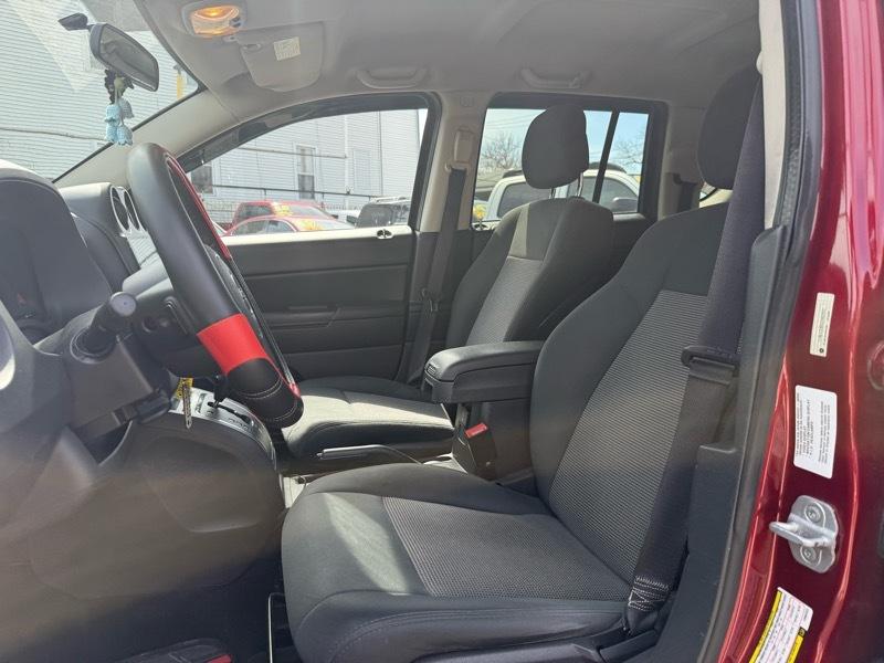 Jeep Compass Latitude FWD 2012