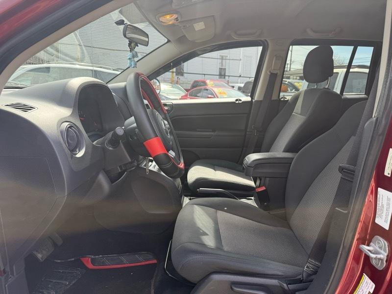 Jeep Compass Latitude FWD 2012