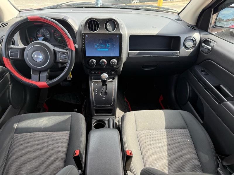 Jeep Compass Latitude FWD 2012