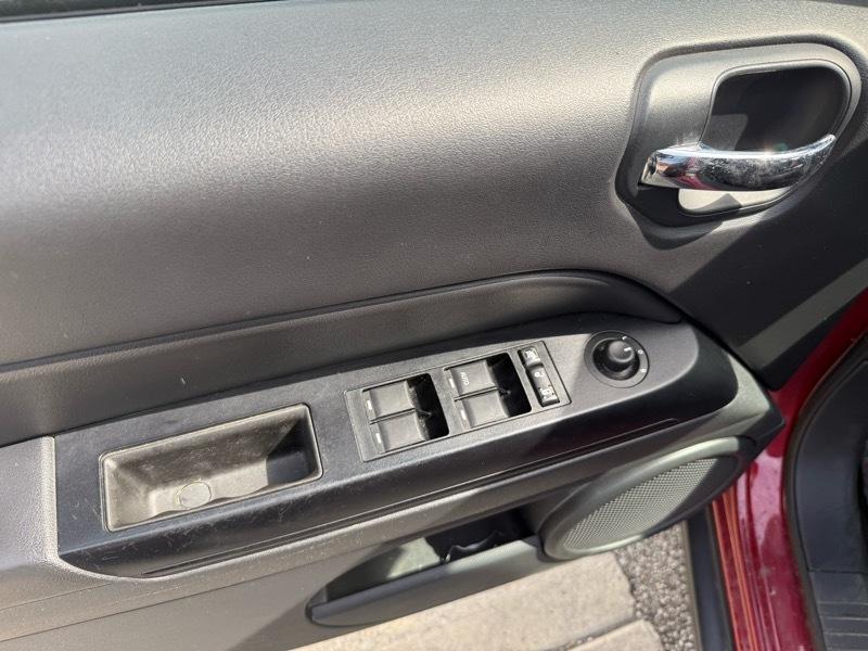 Jeep Compass Latitude FWD 2012