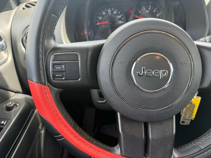 Jeep Compass Latitude FWD 2012