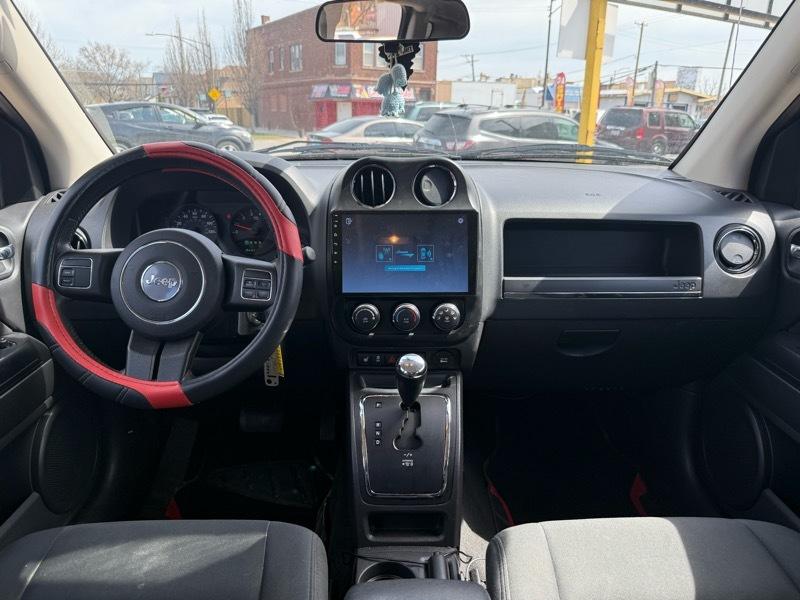 Jeep Compass Latitude FWD 2012