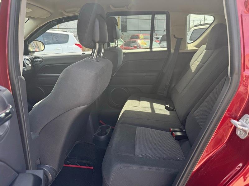 Jeep Compass Latitude FWD 2012