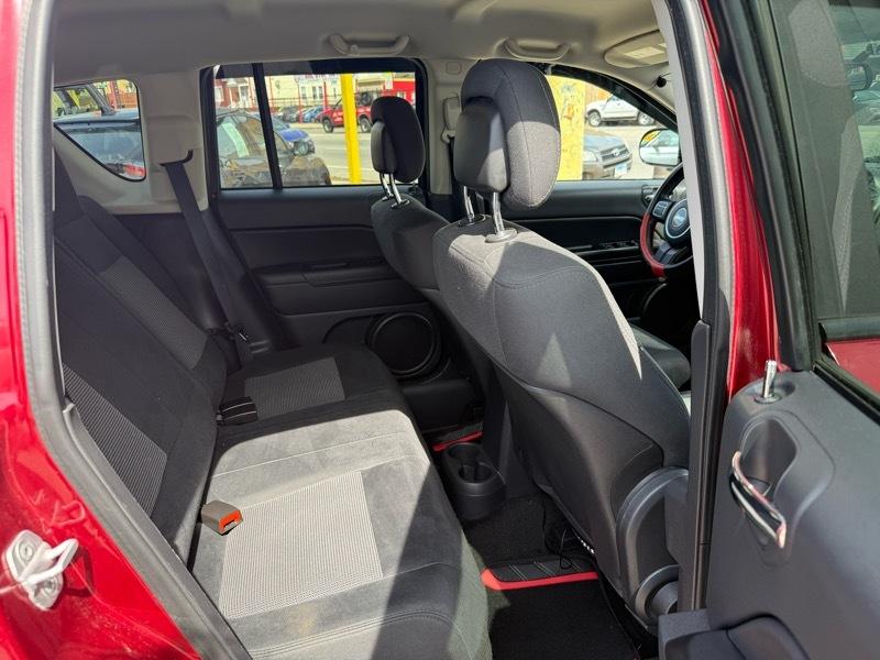 Jeep Compass Latitude FWD 2012