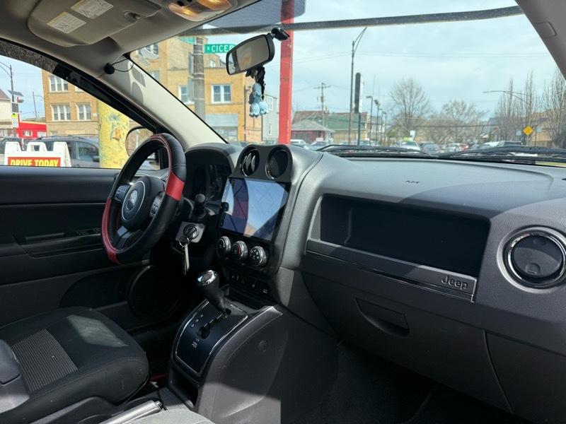 Jeep Compass Latitude FWD 2012