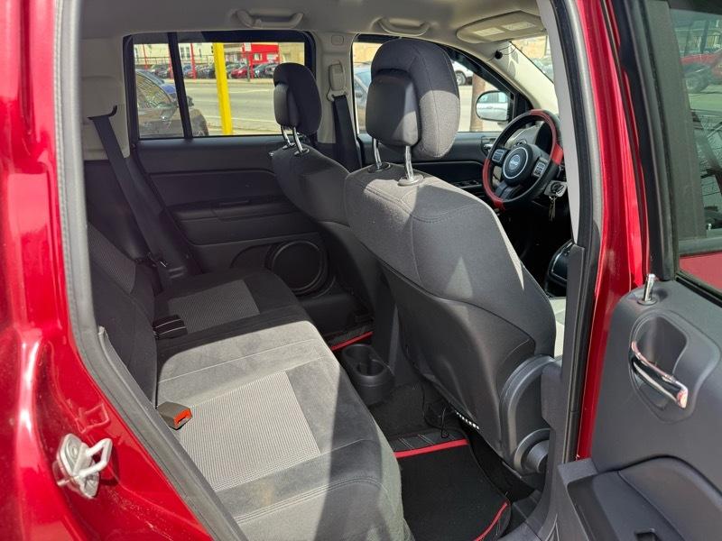 Jeep Compass Latitude FWD 2012