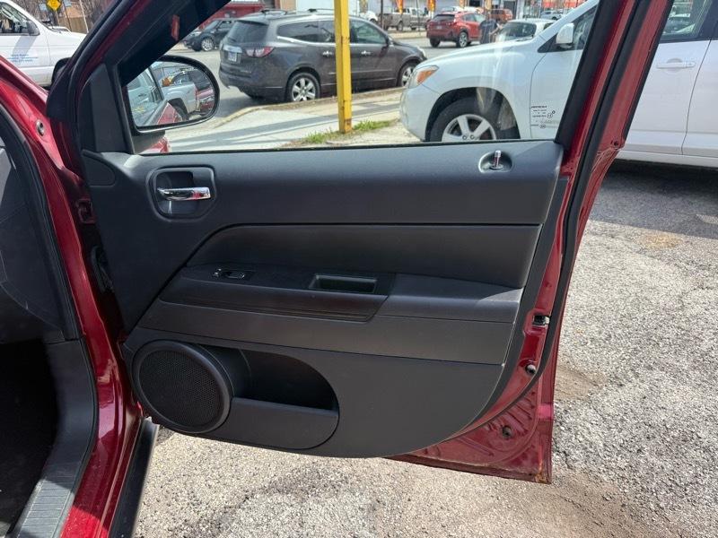 Jeep Compass Latitude FWD 2012