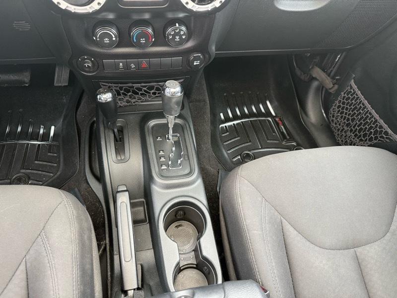 Jeep Wrangler Unlimited Sport 4WD 2017