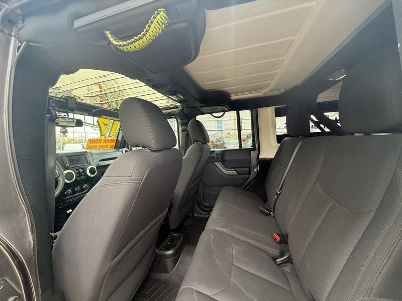 Jeep Wrangler Unlimited Sport 4WD 2017