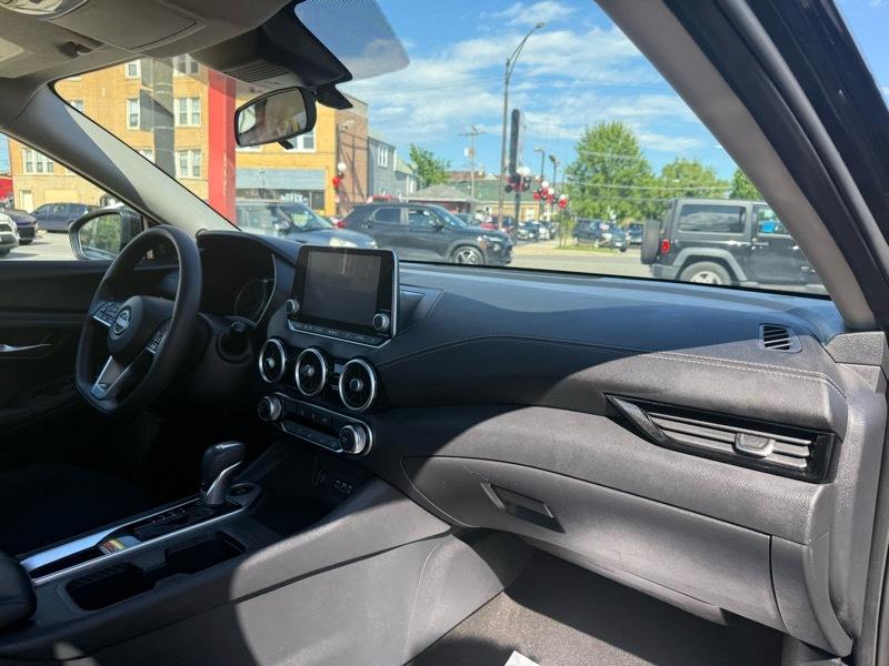 Nissan Sentra SV 2024
