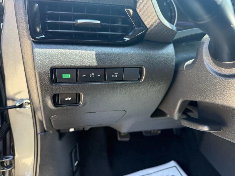 Nissan Sentra SV 2025