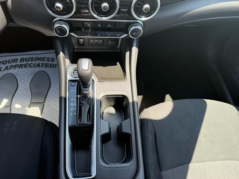 Nissan Sentra SV 2025