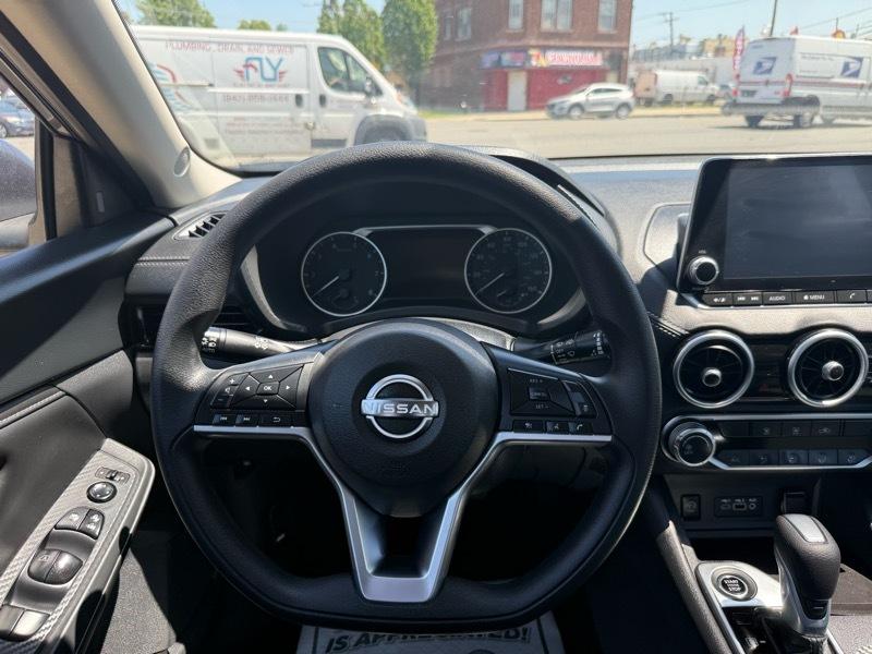 Nissan Sentra SV 2025