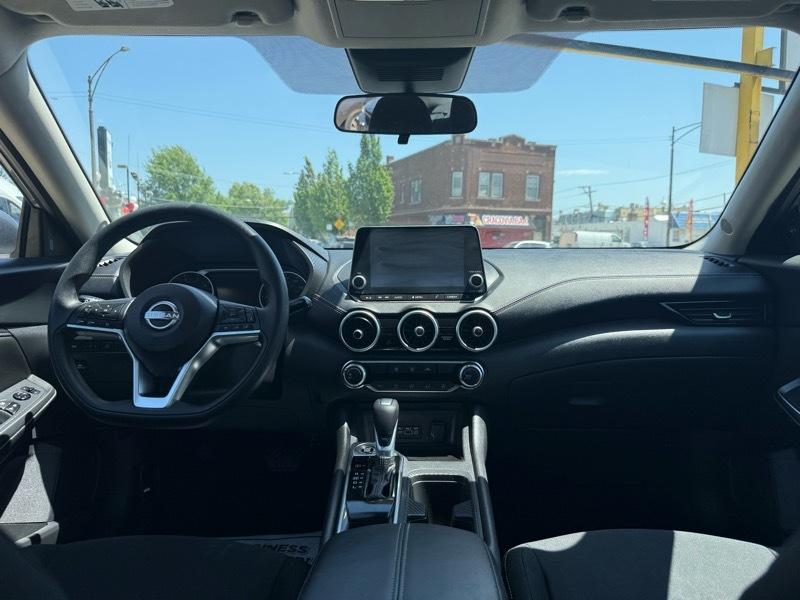 Nissan Sentra SV 2025