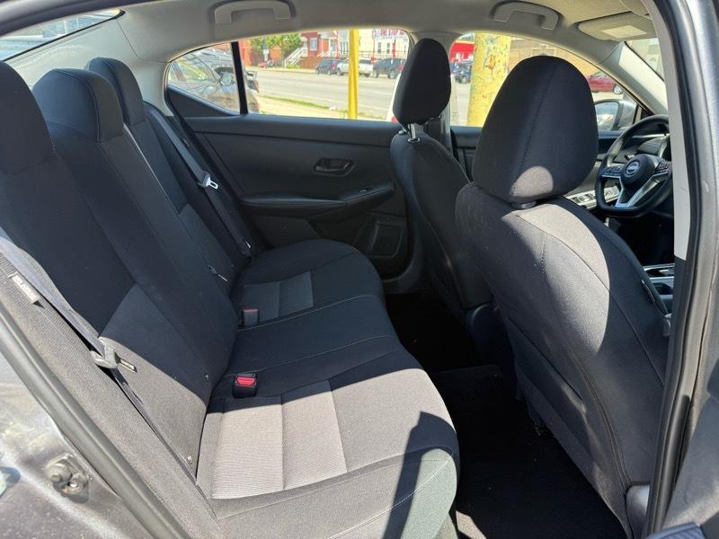 Nissan Sentra SV 2025