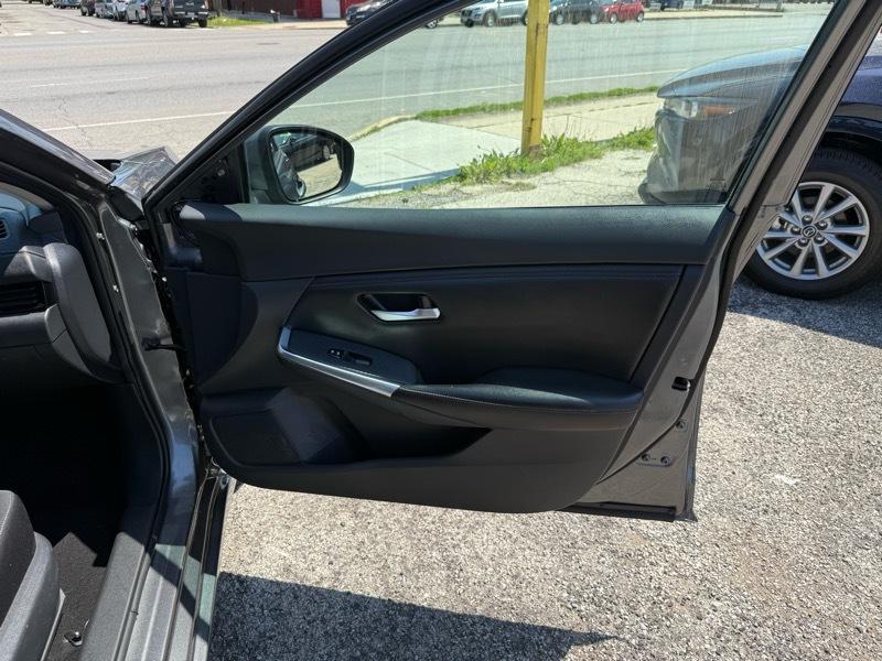 Nissan Sentra SV 2025