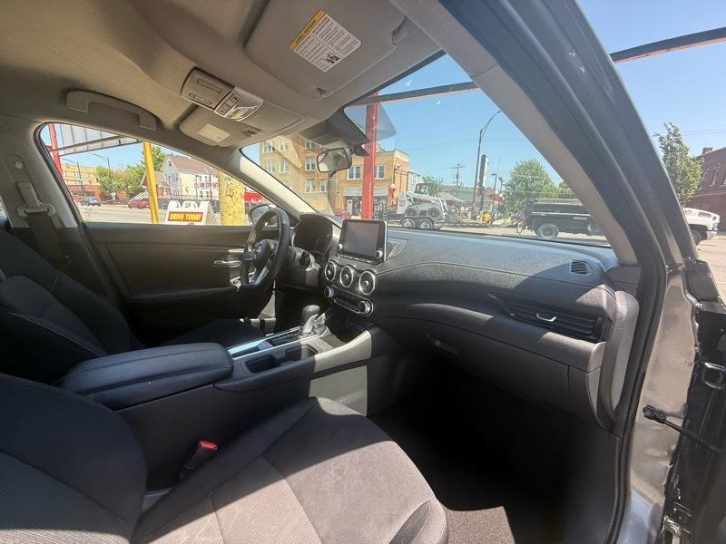 Nissan Sentra SV 2025