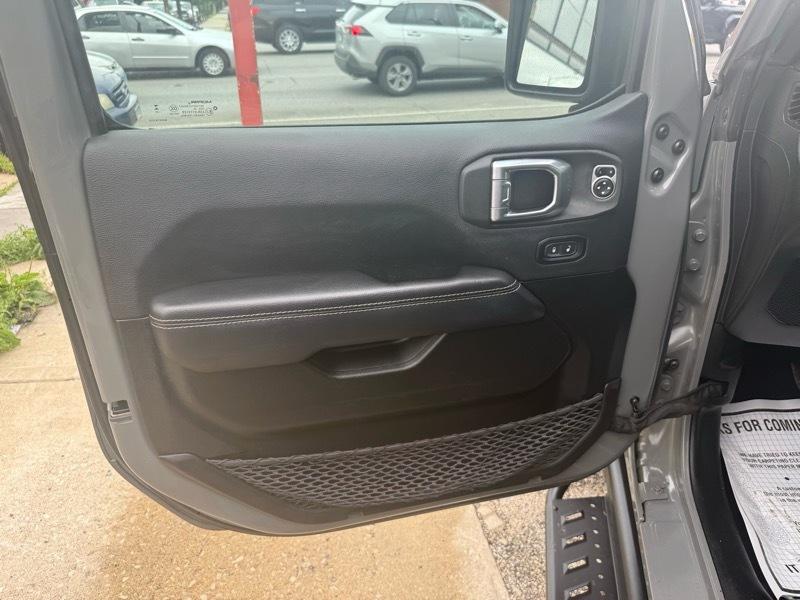 Jeep Gladiator Overland 2023