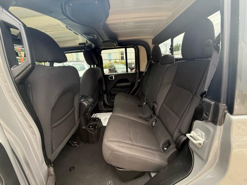 Jeep Gladiator Overland 2023