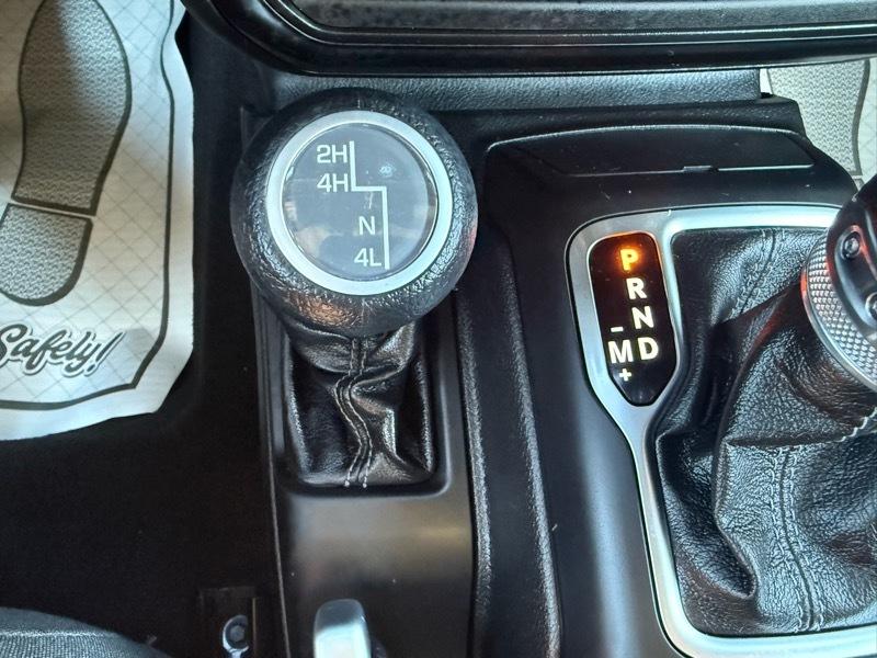 Jeep Wrangler Sahara 2025
