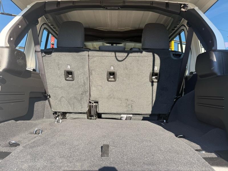 Jeep Wrangler Sahara 2025