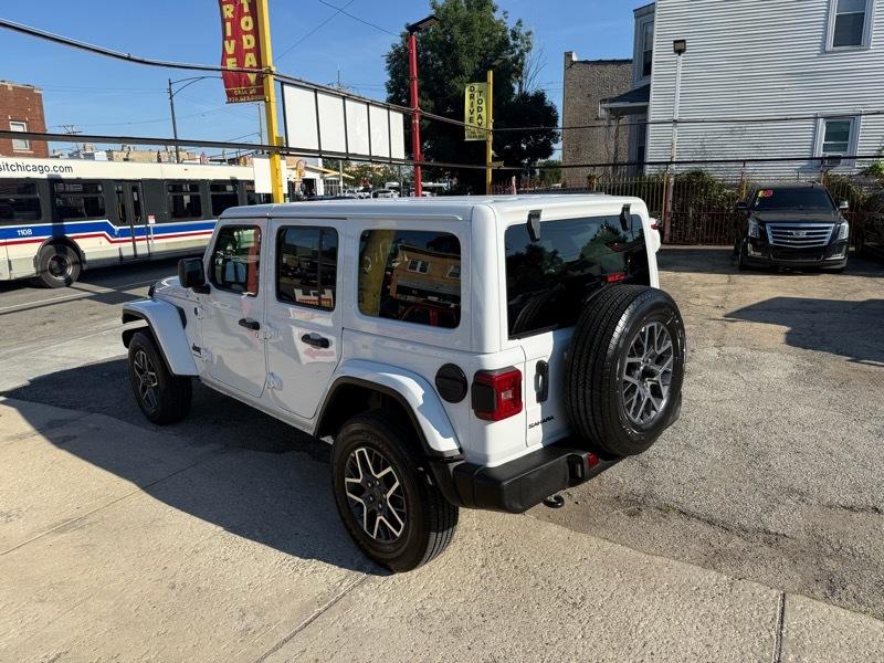Jeep Wrangler Sahara 2025