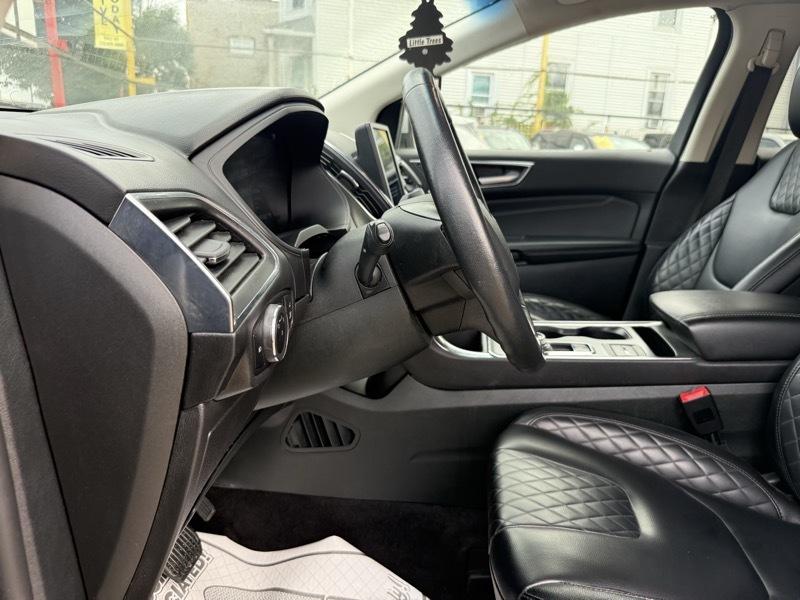Ford Edge Titanium 2024