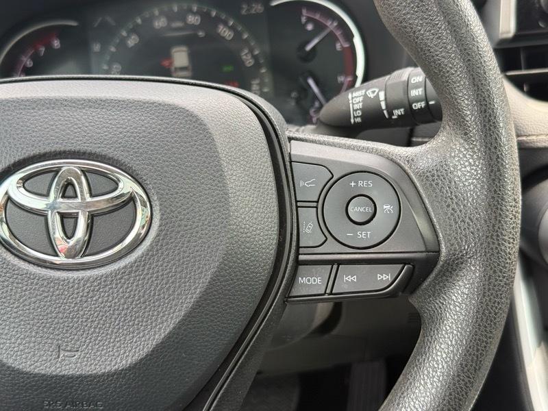 Toyota RAV4 XLE AWD 2025