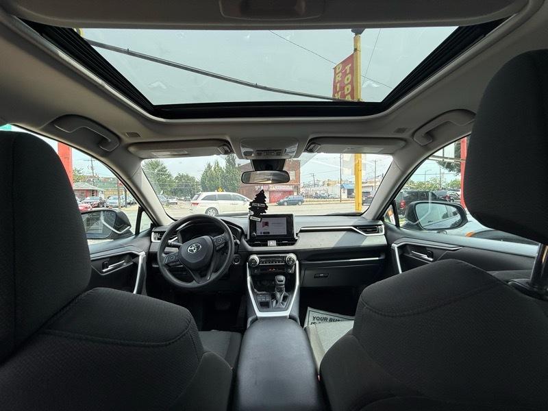 Toyota RAV4 XLE AWD 2025