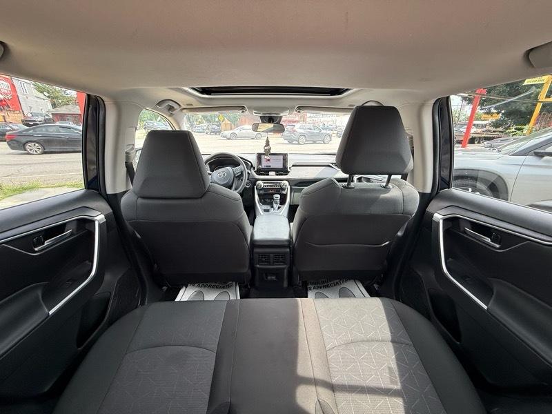 Toyota RAV4 XLE AWD 2025