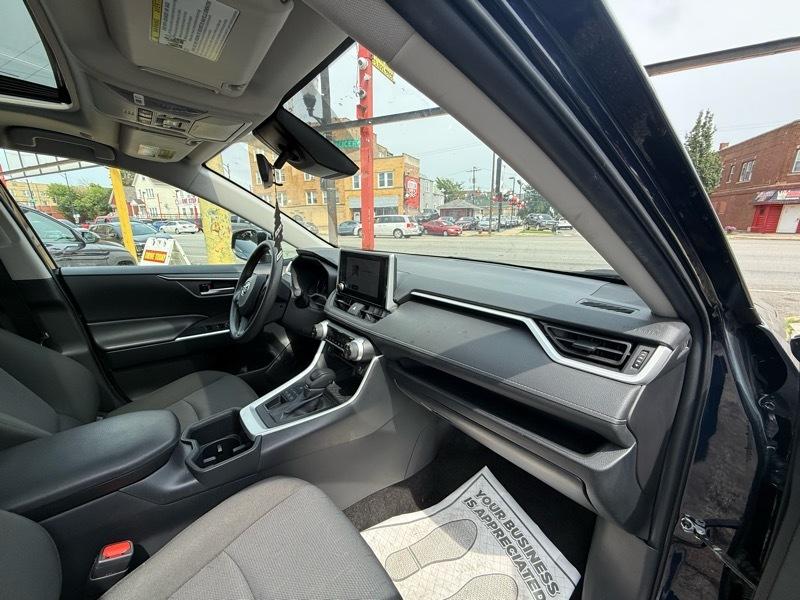 Toyota RAV4 XLE AWD 2025