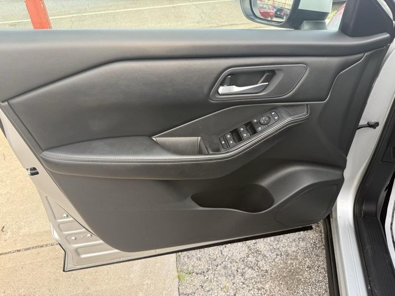 Nissan Rogue SV 2025
