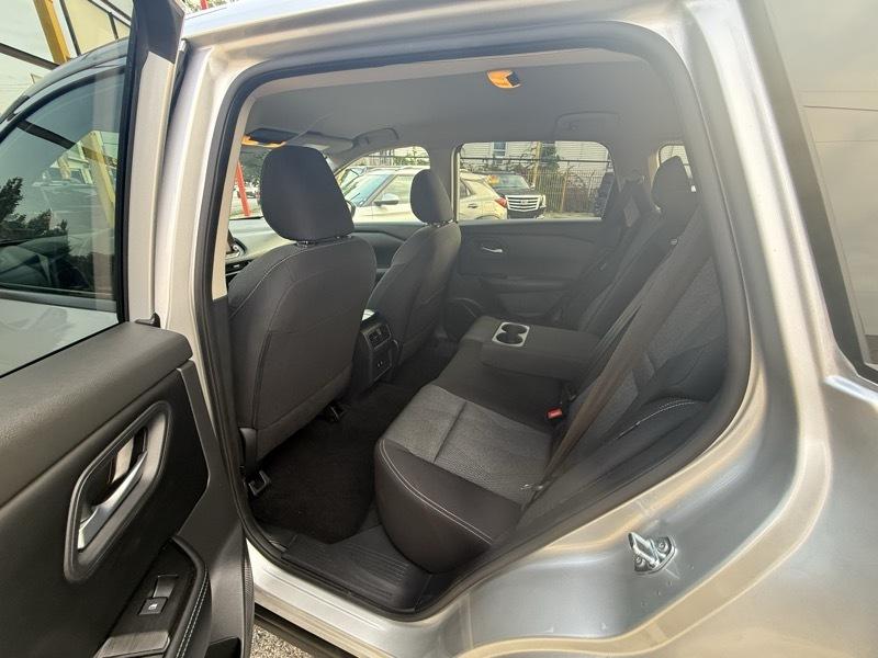 Nissan Rogue SV 2025