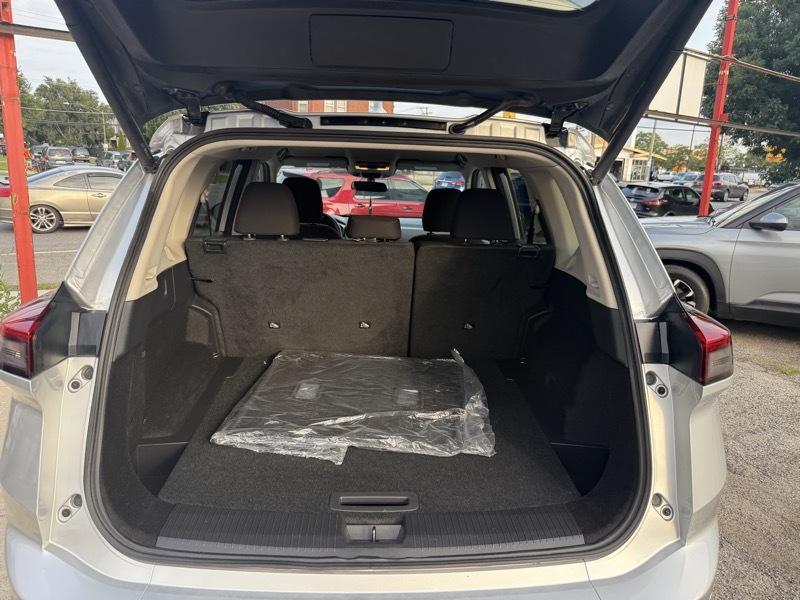 Nissan Rogue SV 2025