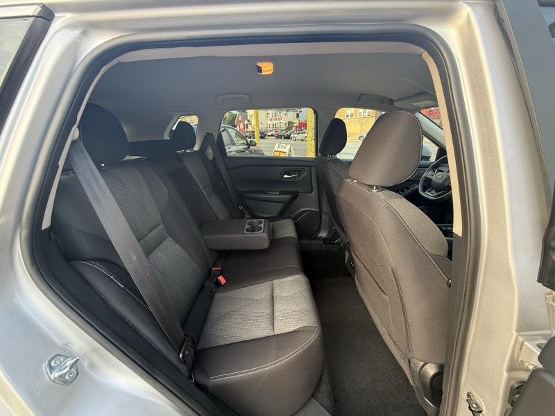 Nissan Rogue SV 2025