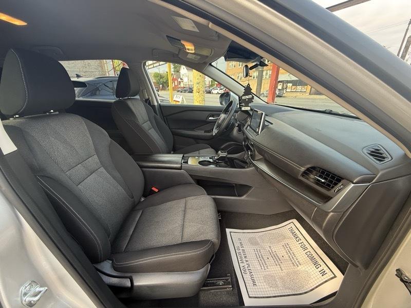 Nissan Rogue SV 2025