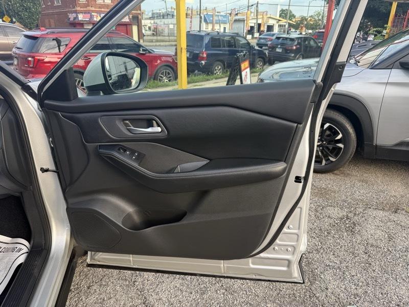 Nissan Rogue SV 2025
