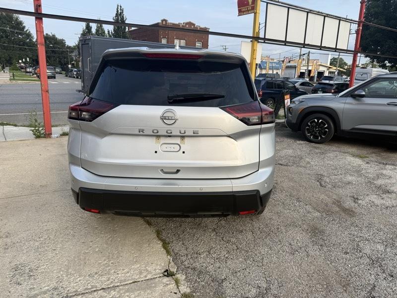 Nissan Rogue SV 2025