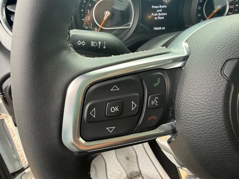 Jeep Wrangler Sahara 2025